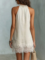 Chic Off-white Lace-trimmed Halter Neck Mini Dress